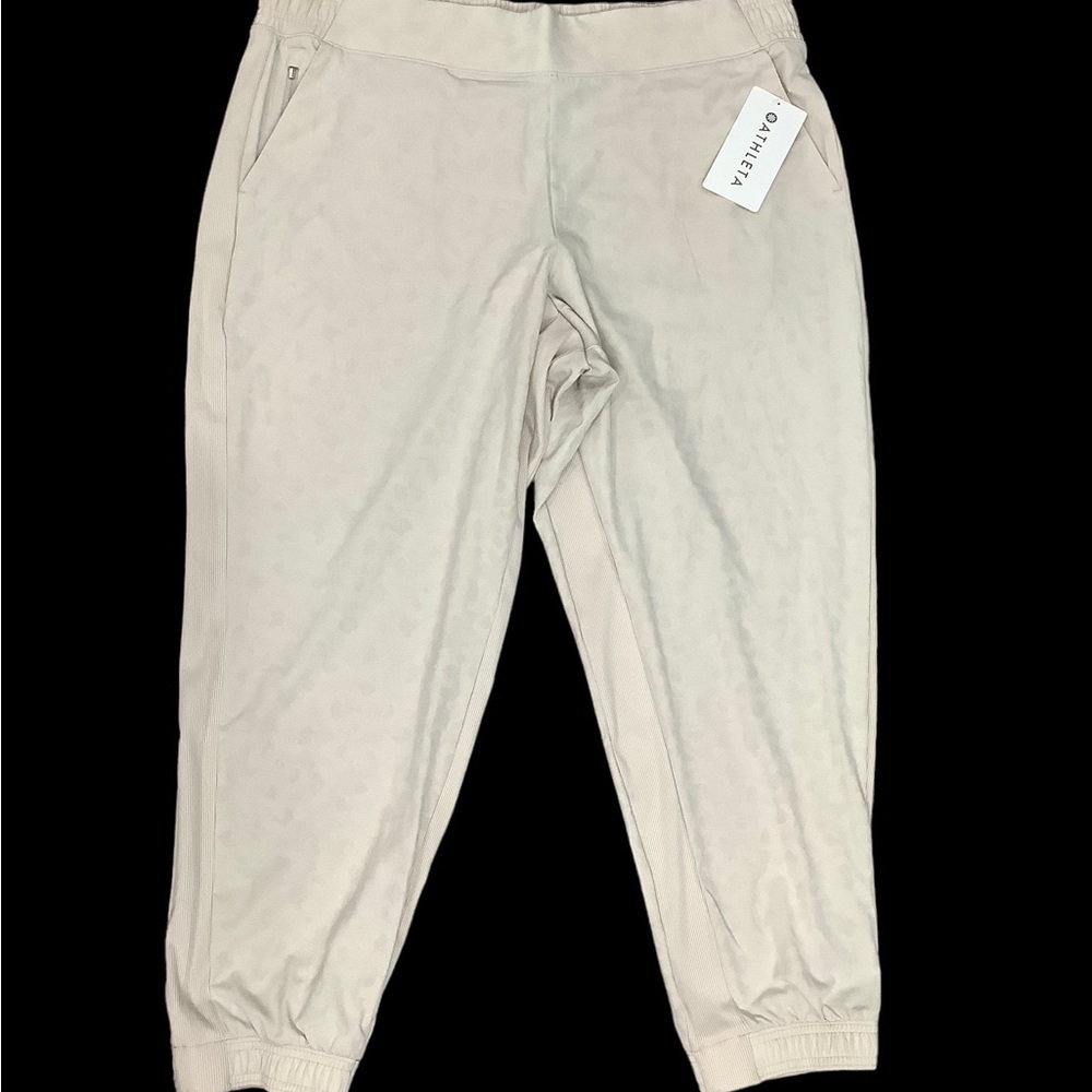 Women’s Athleta 18 Brooklyn Comfortable Joggers Pants Camo Beige Ankle Stretch - Picture 8 of 16